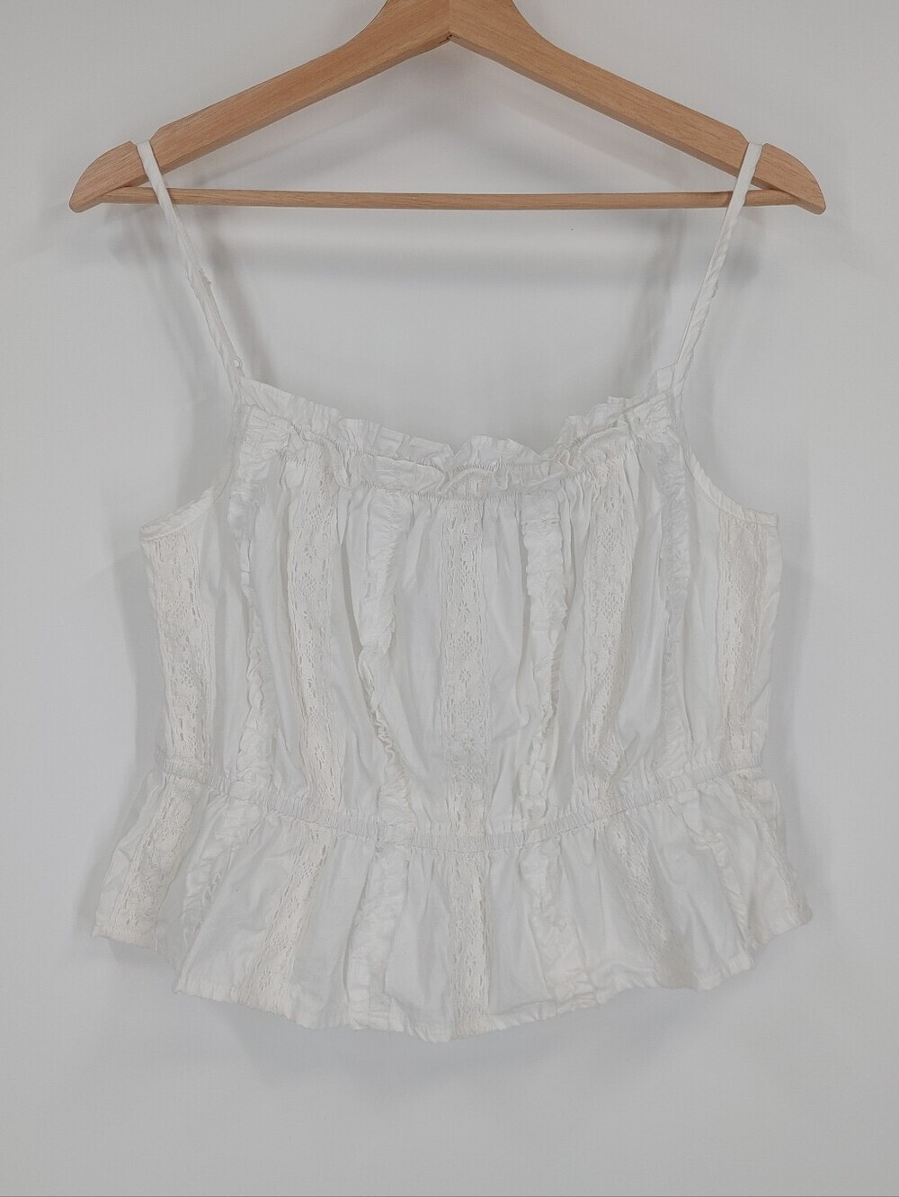 Sim & Sam Ruffle Cropped Cami